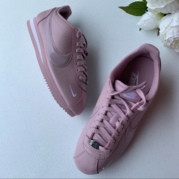 Nike Classic Cortez Prem Leather NWT - Picture 8 of 12